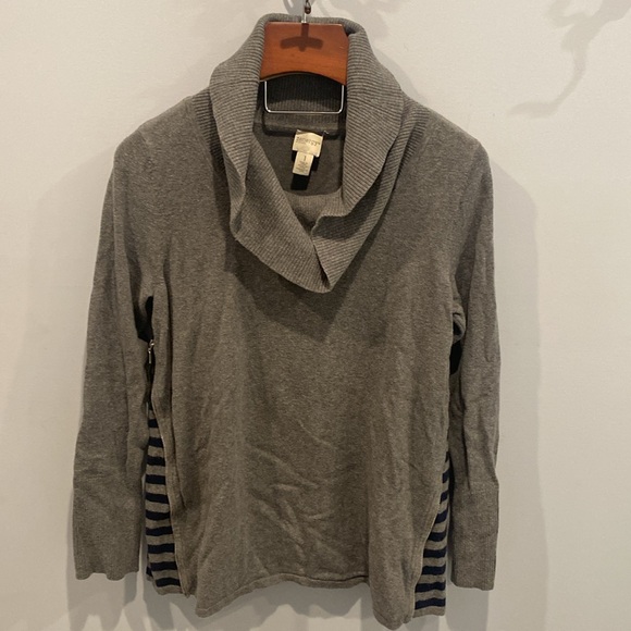 Zenergy by Chico’s. Grey cowlneck sweater. - Picture 1 of 6